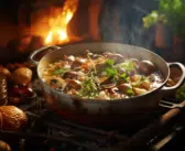 Recette pintade cocotte aux champignons : saveurs automnales et astuces